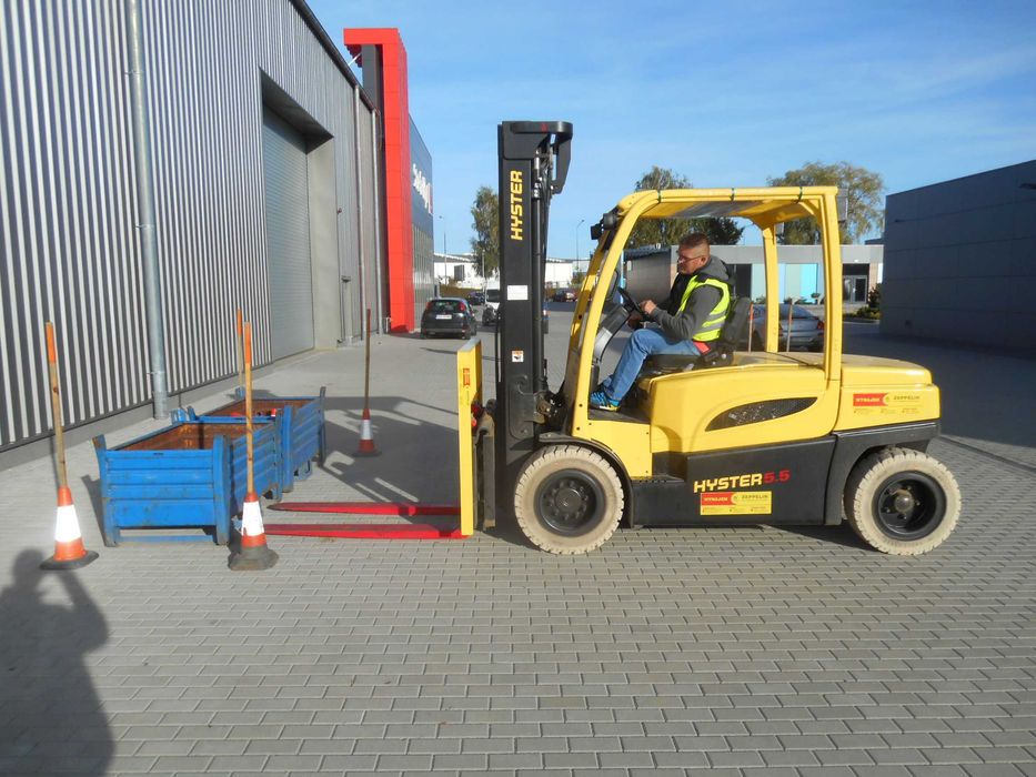 Kurs na wózki widłowe i wózki z dyszlem UDT