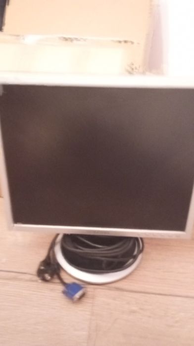 Продам 2 монитора рабочие