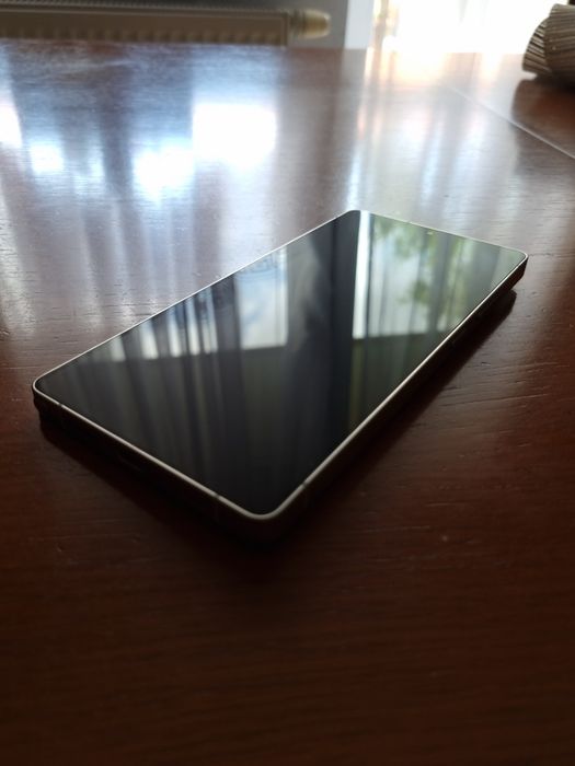 Samsung Galaxy S25 Ultra 256GB + Ładowarka