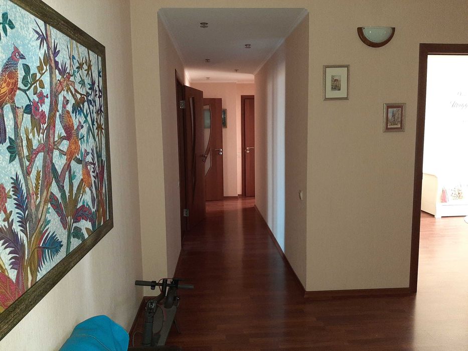 Продаж 3-кімнатної квартири на Печерську!