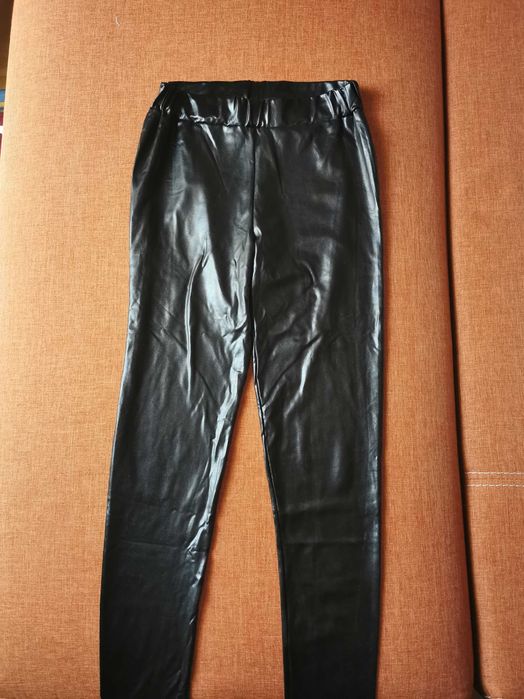 Spodnie z imitacji skóry dziewczęce