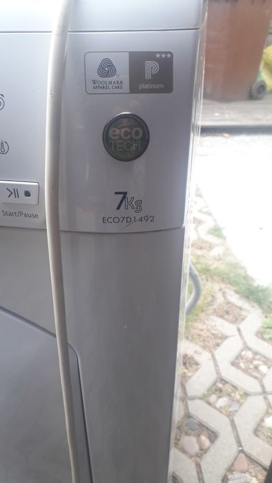 Pralka hotpoint ariston. Uszkodzona.