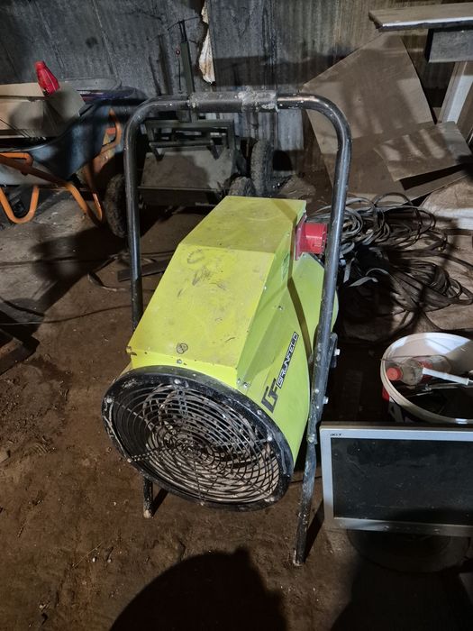 Электрическая тепловая пушка GRUNFELD GG-C30/3