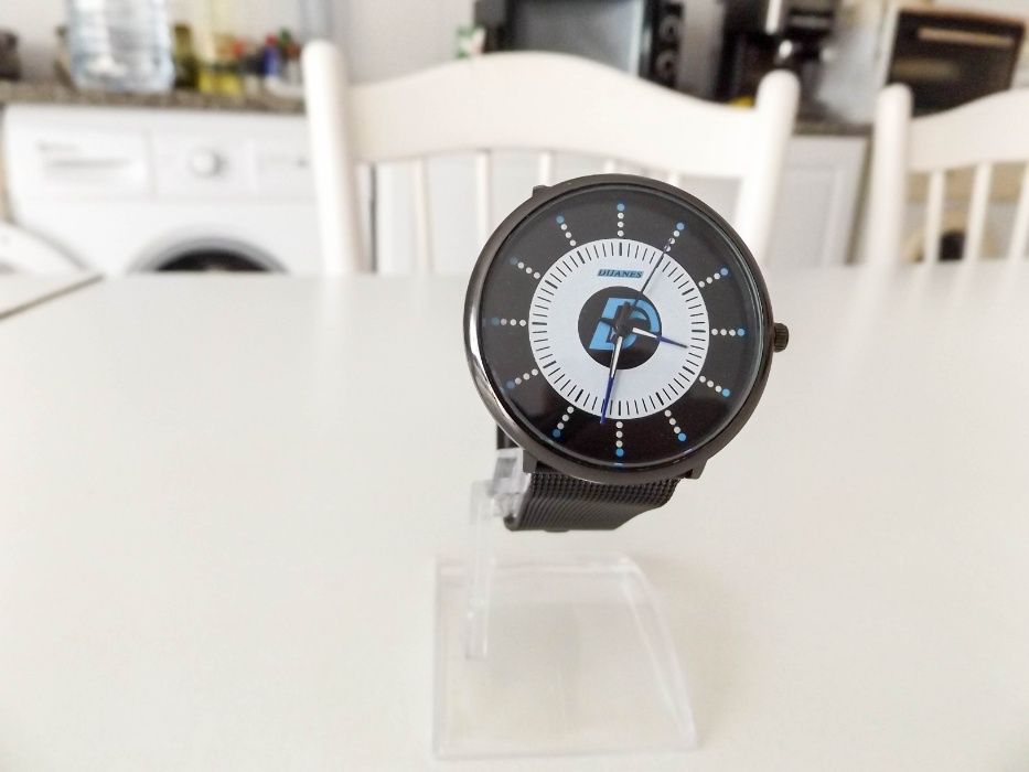 Relógio de homem clássico para o pulso elegante em aço inoxidável HQ