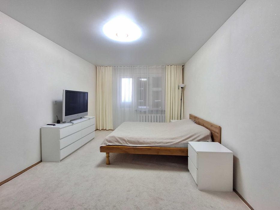 Продаж 3 кім. кв. вул. Новаторів,22В