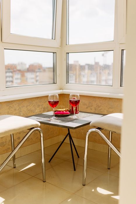 New Time. БЕЗПЕРЕБІЙНИЙ Wi-fi, гаряча вода, опалення Квартира подобово