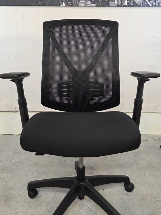 Krzesło obrotowe czarne do biurka / TRANSPORT GRATIS