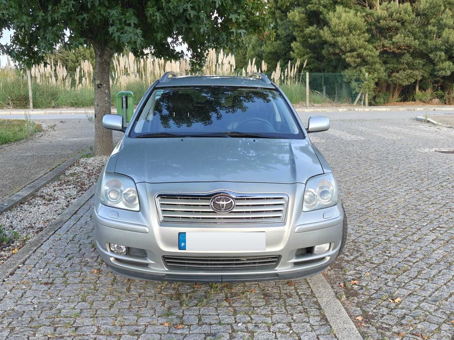Toyota Avensis SW 2.0 D-4D 116 cv 2005 pele GPS câmara — photo 2