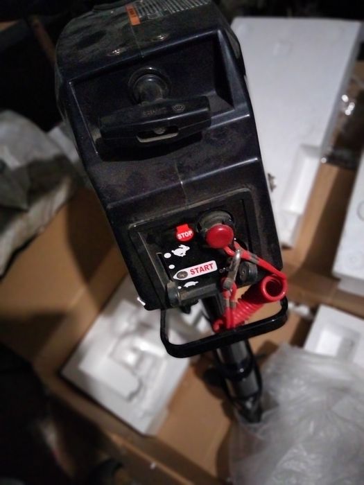 Мотор лодочный Tohatsu Япония.Бесплатная доставка.