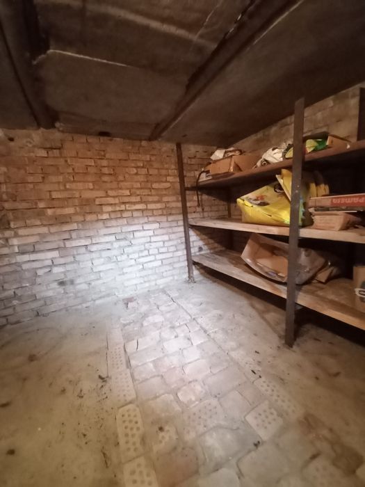 Гараж 20 кв.м ,Оболонь , ГК Деснянський, вул.Озерна,3