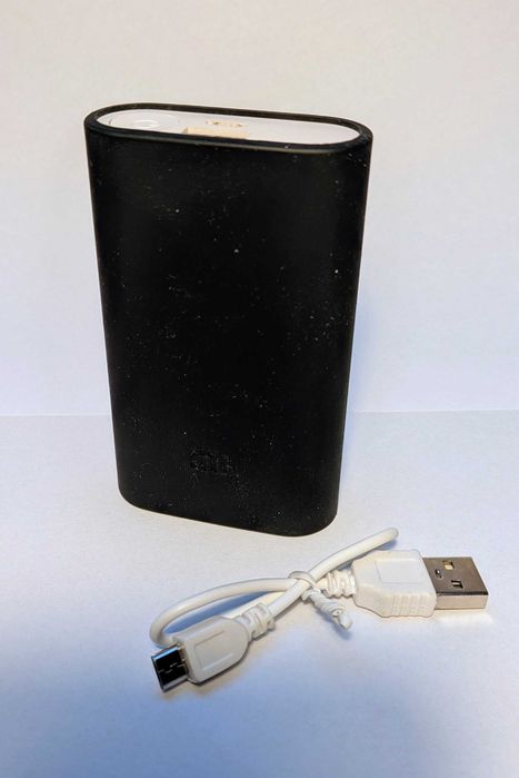 Powerbank Xiaomi 5200 mAh mały kieszonkowy kabel - etui gratis!