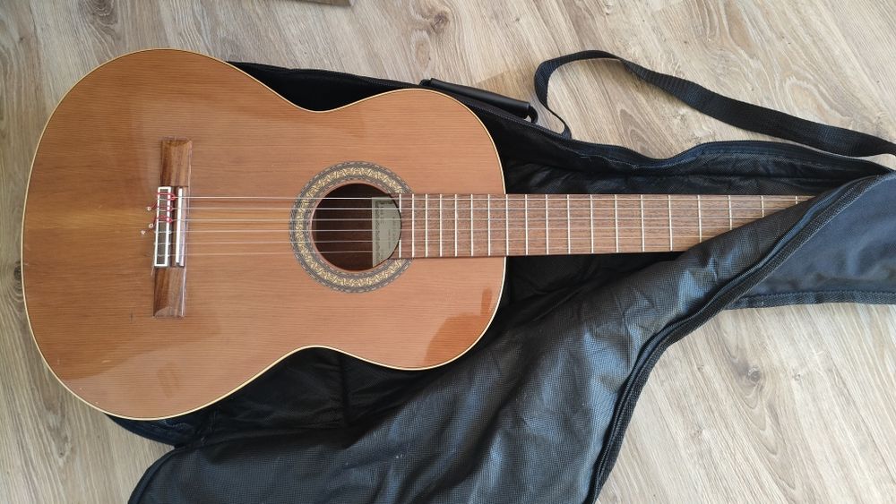 Gitara klasyczna Alhambra 2c + pokrowiec i stojak