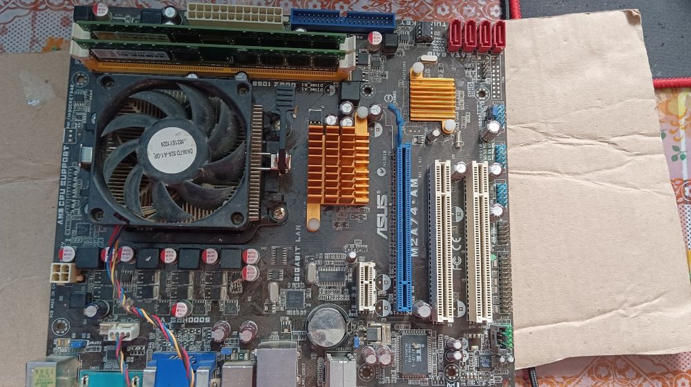 Комплект материнка, процесор, 2 планки оперативки