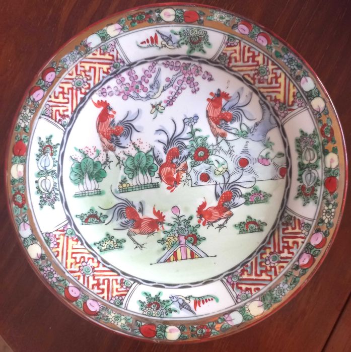 Pratos de porcelana chineses antigos