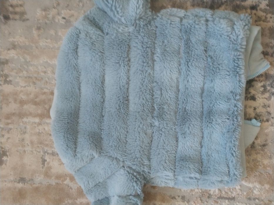 Продам гарну шубку Colabear