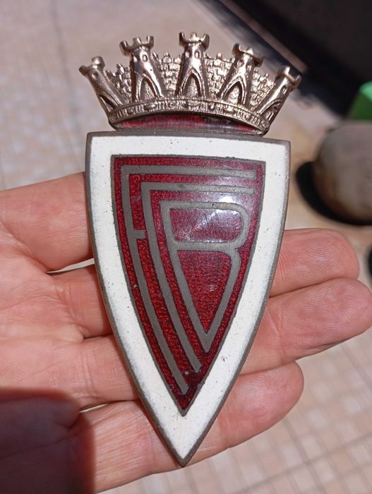 Antigo Emblema em Latão e Esmaltado Futebol Clube Barreirense para Grelha Frontal de Carro