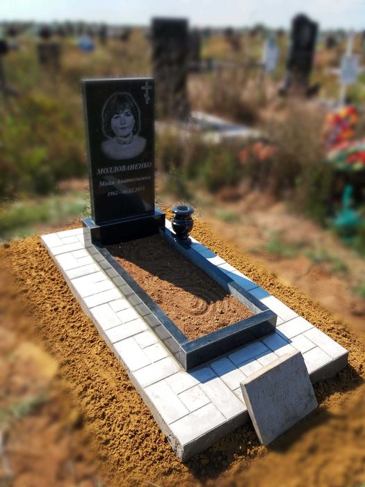 Памятники гранитные. Лучшая цена в городе