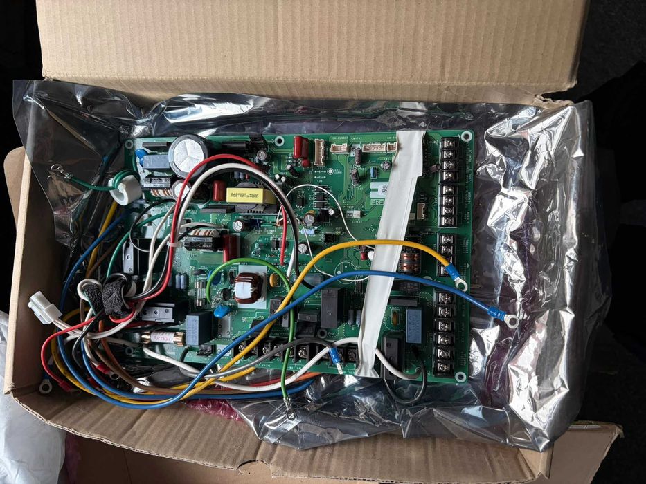 Płyta główna pompa ciepła Panasonic Aquarea ACXA73C23440 sterownik PCB