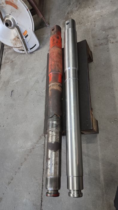 Wał, oś obrotu pługa HUARD, Kuhn, Akpil, Overum, Lemken, Kverneland