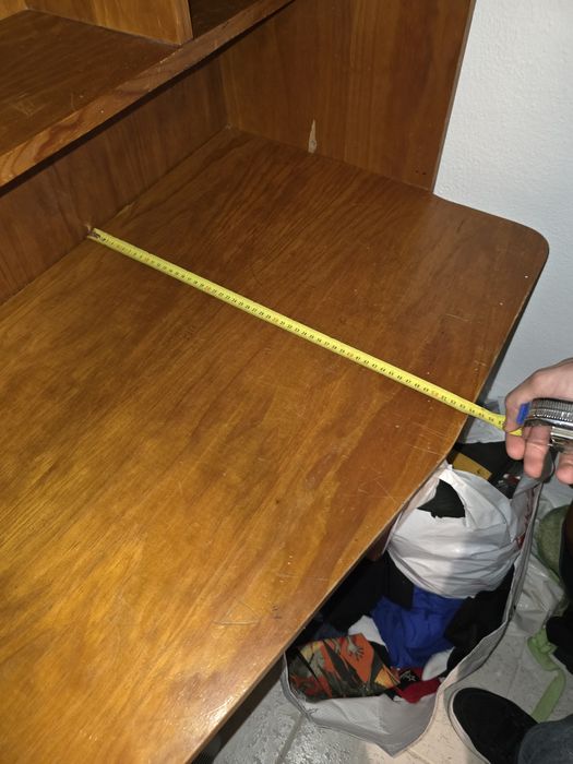 Armário, cómoda e secretária