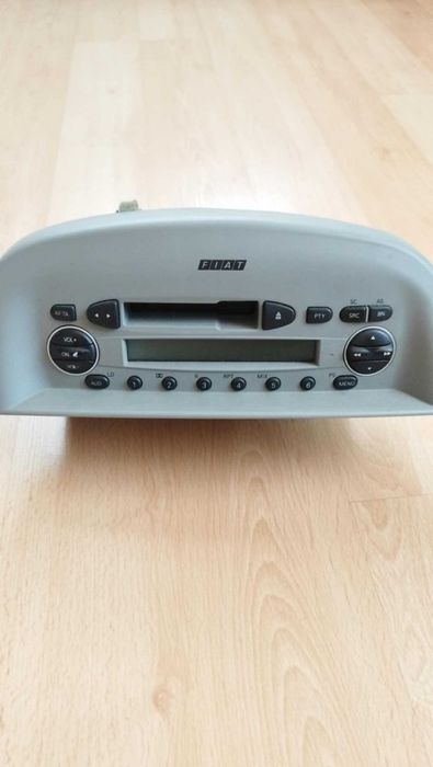 Radio fabryczne kasetowe do Fiat Albea
