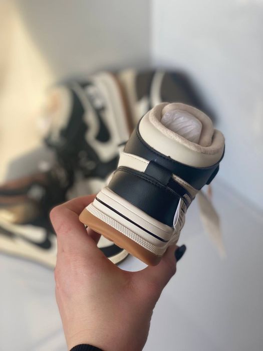 Дитячі утеплені кросівки Nik:e з натуральної шкіри розміри 31-33