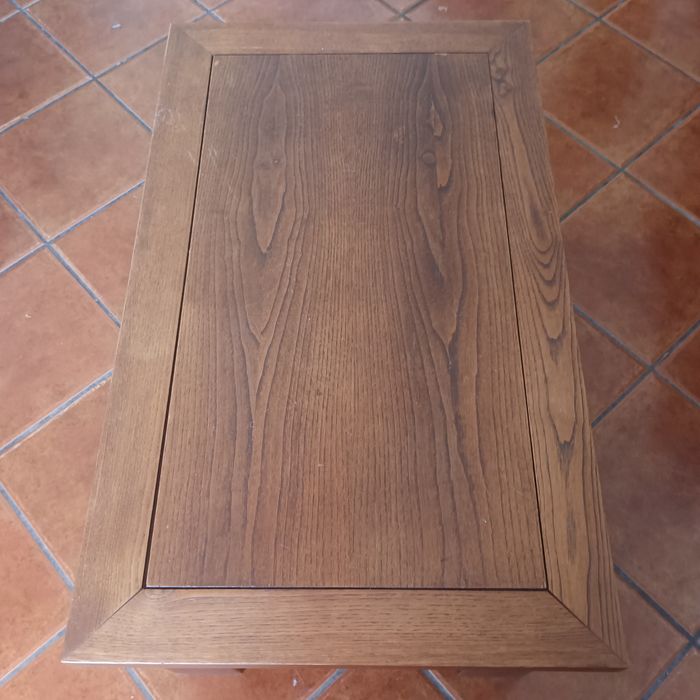 Mesa de Centro Maciça de Castanho (100x60 cm) – Excelente Estado