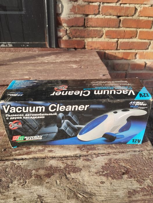 Автопилисос майже новий