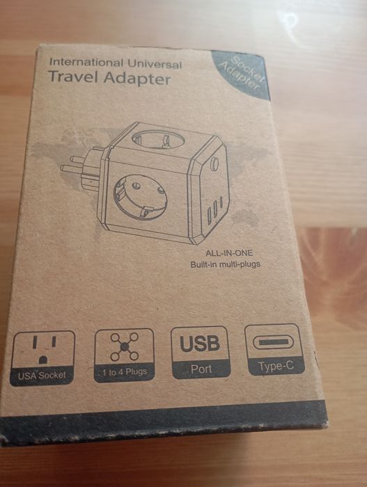 Adapter do gniazdka 7w1