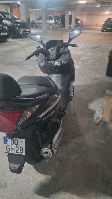 Moto sym troco por telemóvel sangsung topo de gama.