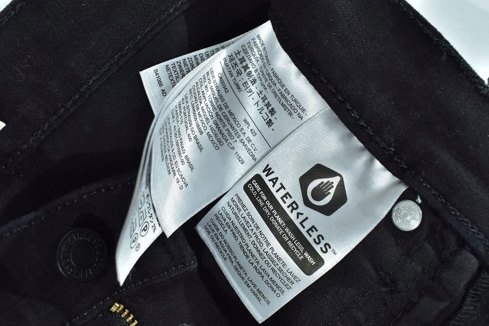 Levis 724 High Rise Straight Jeansy W28 L32