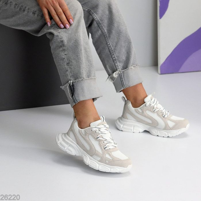 Жіночі кросівки маломірки