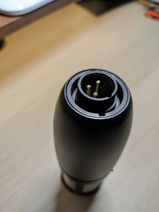 Микрофон AKG P220