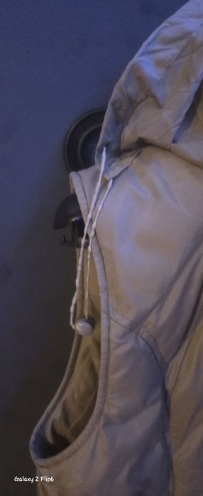 Bezrękawnik zniszczone gumki