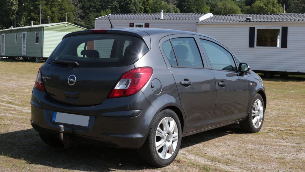 Opel Corsa 1.2 Enjoy