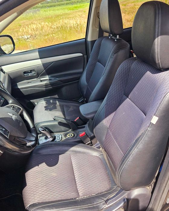 mitsubishi outlander phev