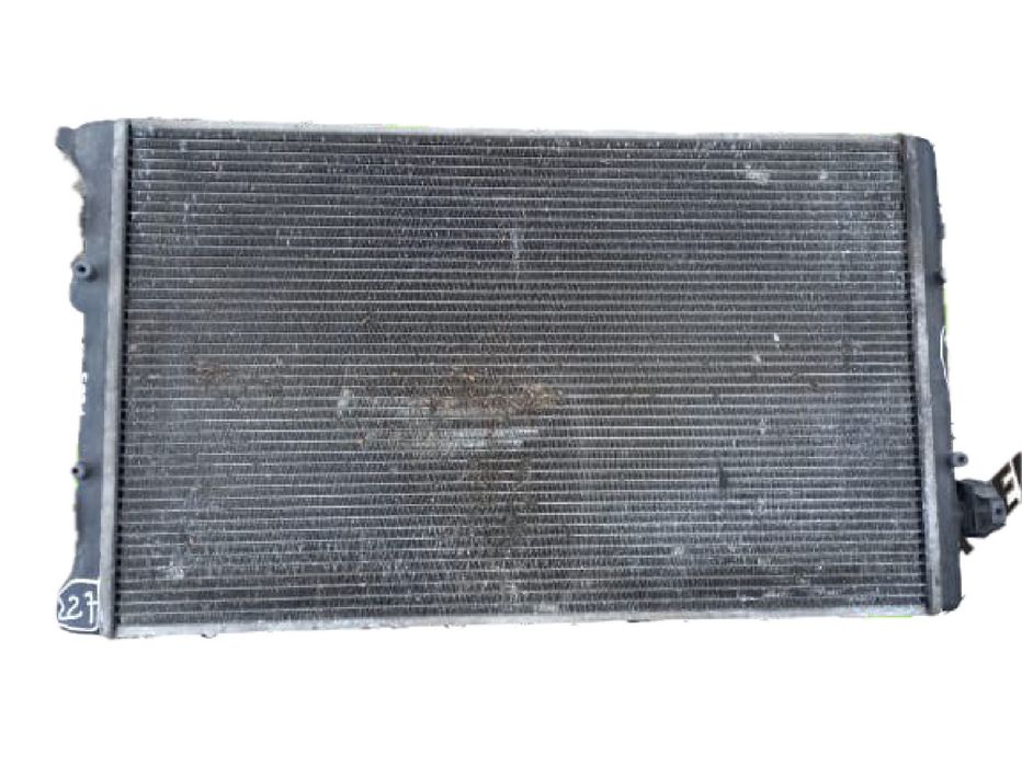 Radiador de água VOLKSWAGEN Golf V (1K1)