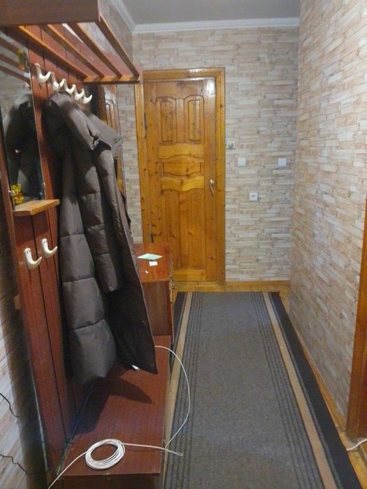 Здається в оренду 1 км квартира на Карпенка з індивідуальним опаленням