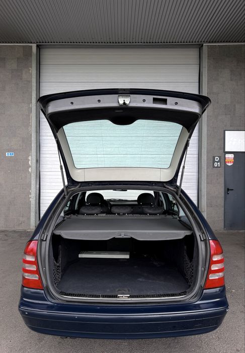 MERCEDES-BENZ C220 CDI — NACIONAL