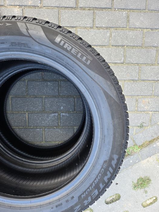 2x235x55x18 Pirelli zima