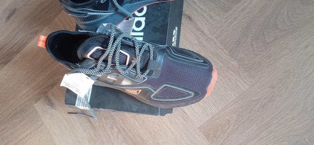 Nowe adidasy r 40 2/3