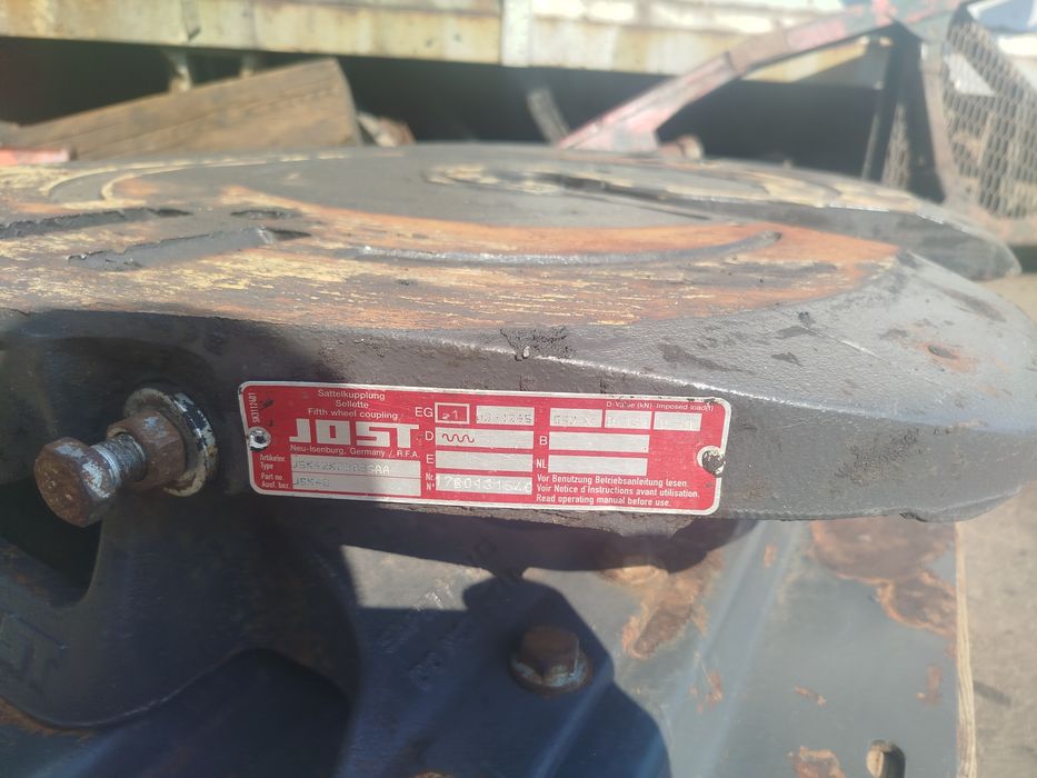 Продам седло тягача Jost