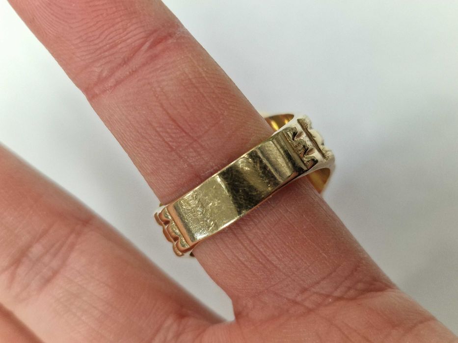 Złoty sygnet męski/ 585/ 10.89 gram/ R28/ Żółte złoto/ duży