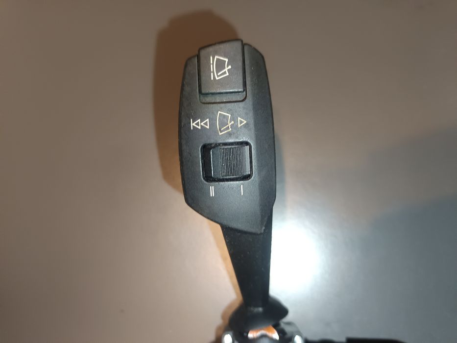 Czujnik kąta skrętu Manetki BMW E90 przełącznik zespolony