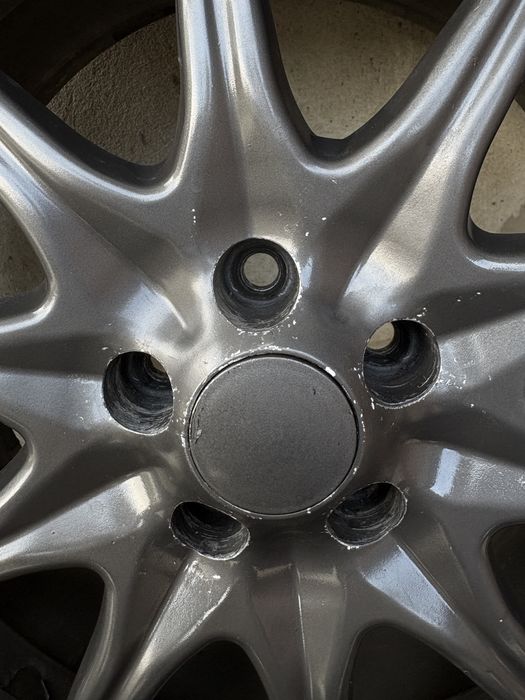 Felgi 17 5x100 z oponami