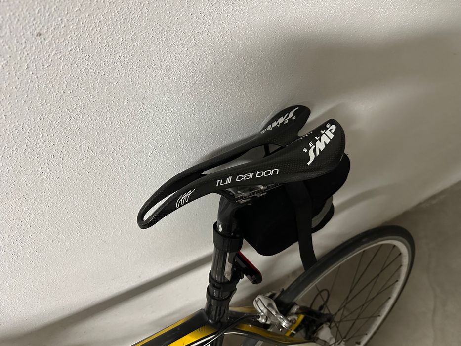 Bicicleta em carbono Scott