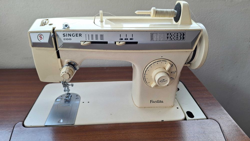Máquina de costura Singer