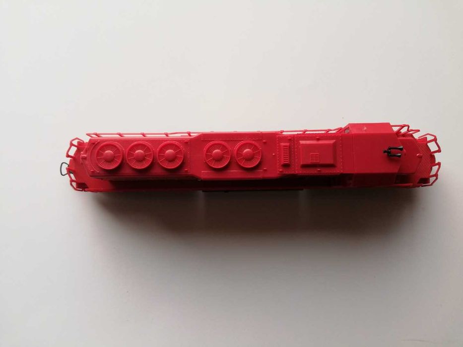 Locomotiva elétrica Mehano; nova; escala "HO"; ler anuncio