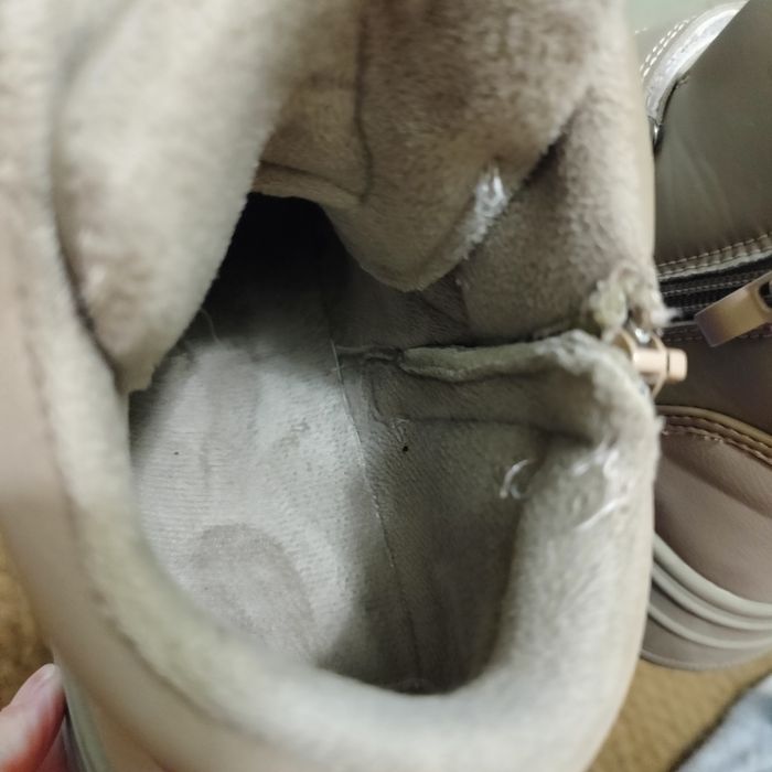 Осінні ботинки для дівчинки