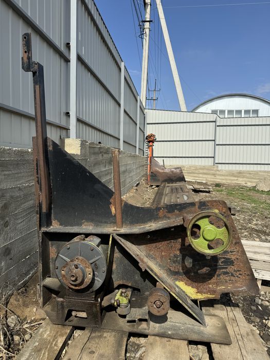 Ріпаковий стіл до claas mega 6,6 m з електричним боковим ножем